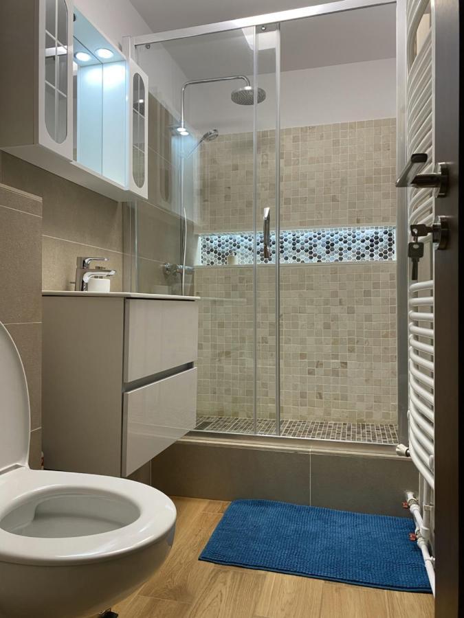 Turquoise Studio Nerva Traian Bukares Bagian luar foto